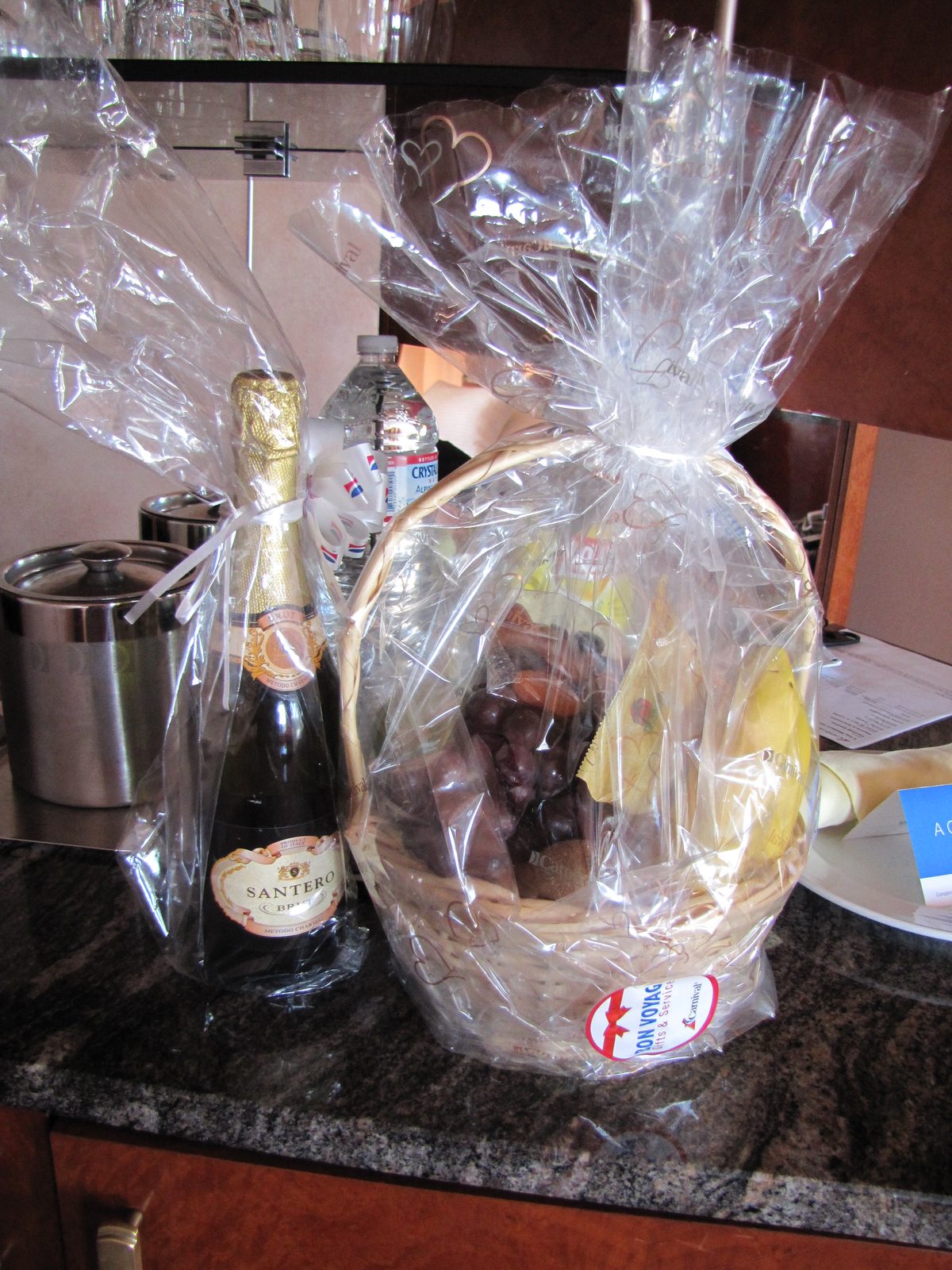 Champagne and treats waiting in our cabin