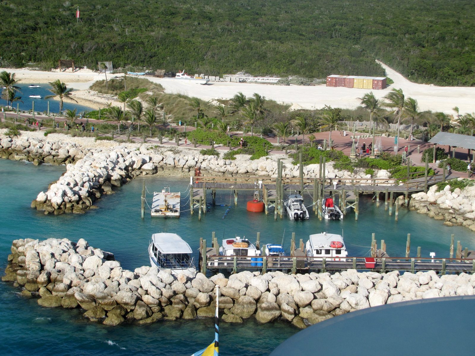 The tender dock at Castaway Cay