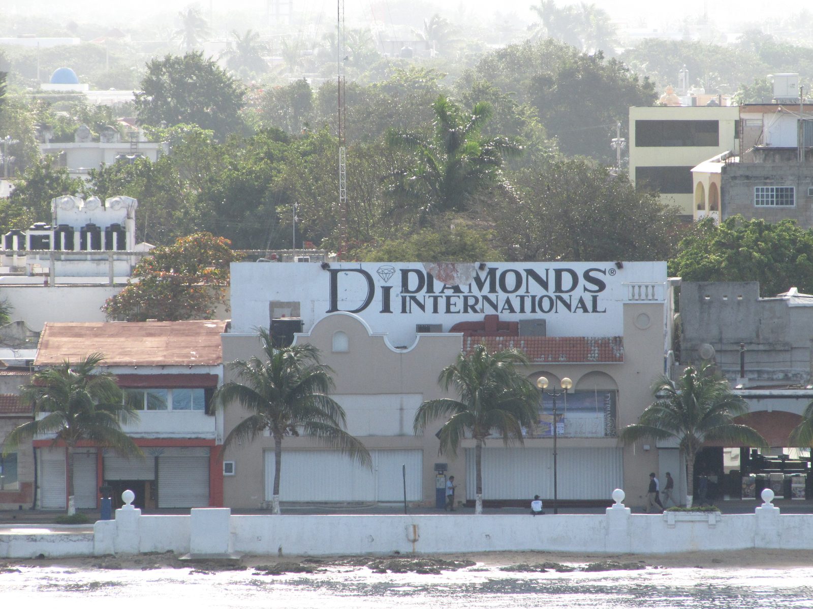 The shops on the waterfront in Cozumel