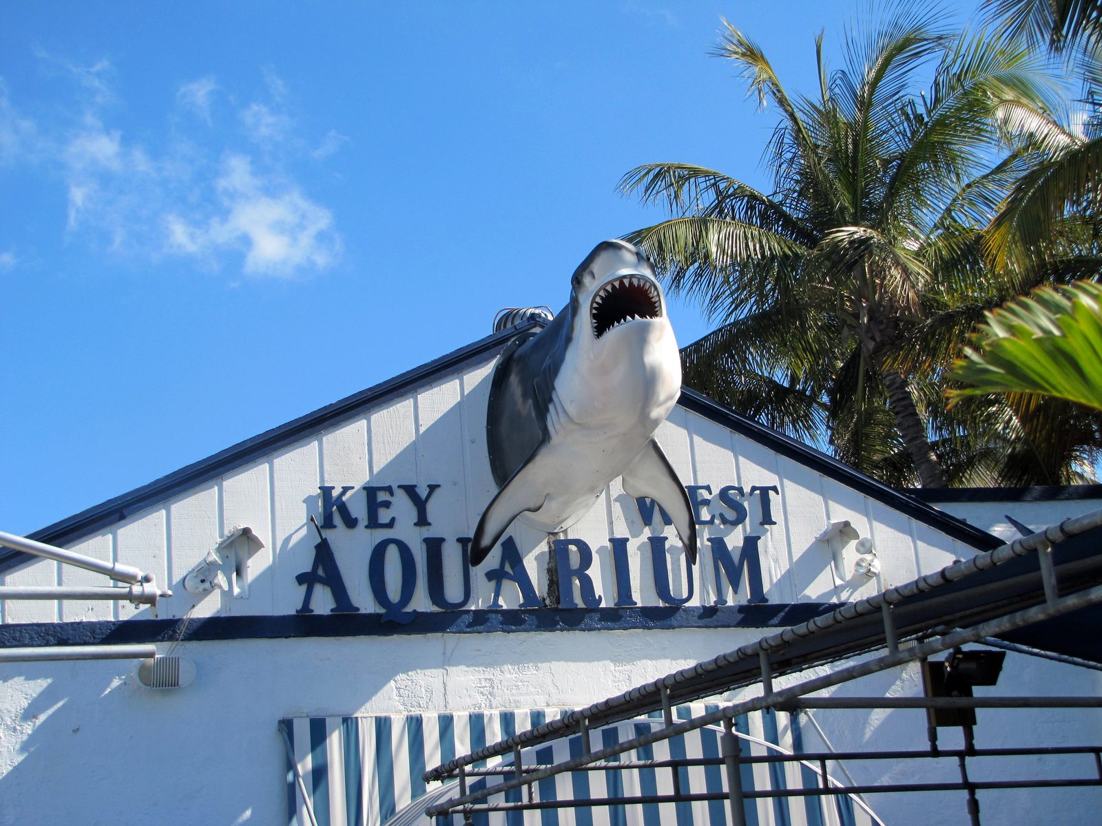 The Key West Aquarium sign out front