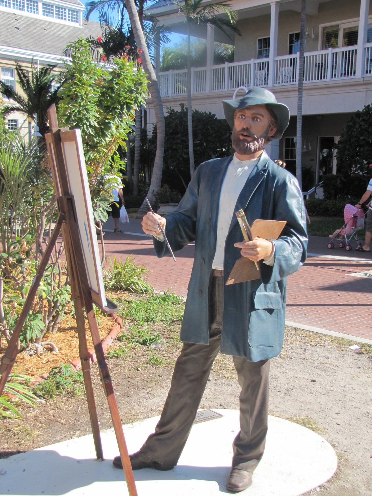 The painter statue on a Key West street