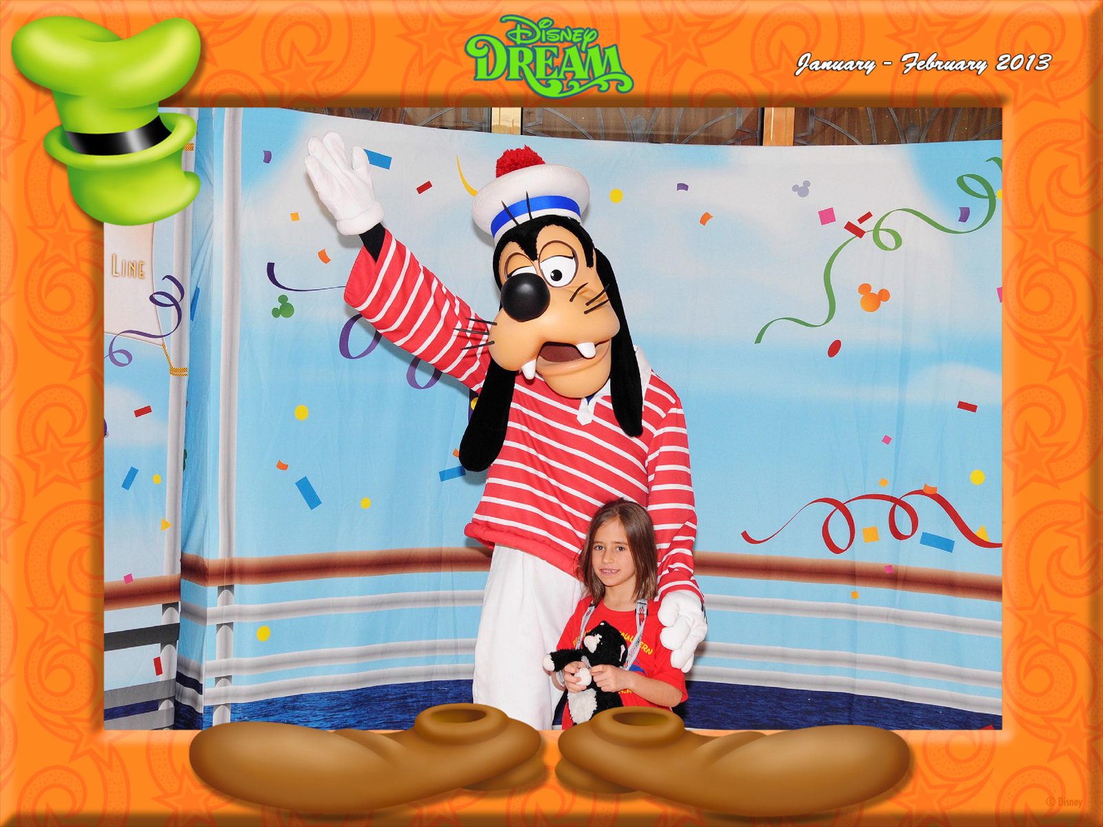Lisa with Goofy in his sailor outfit