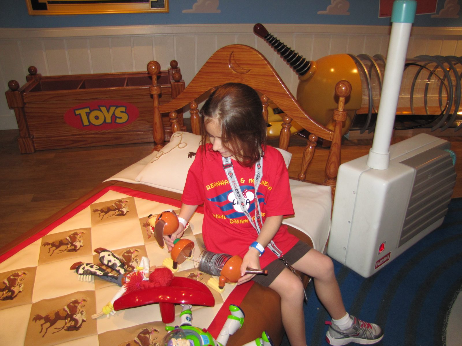 Lisa playing in Andy's Room at the Oceaneer Club