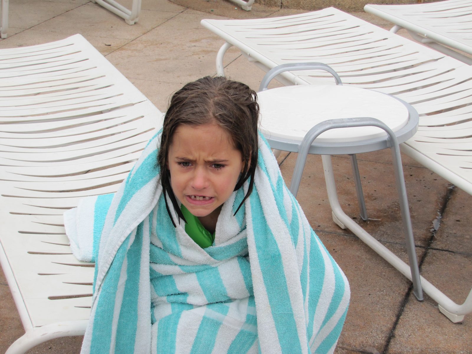 Cold and rainy at Atlantis, Lisa not a fan