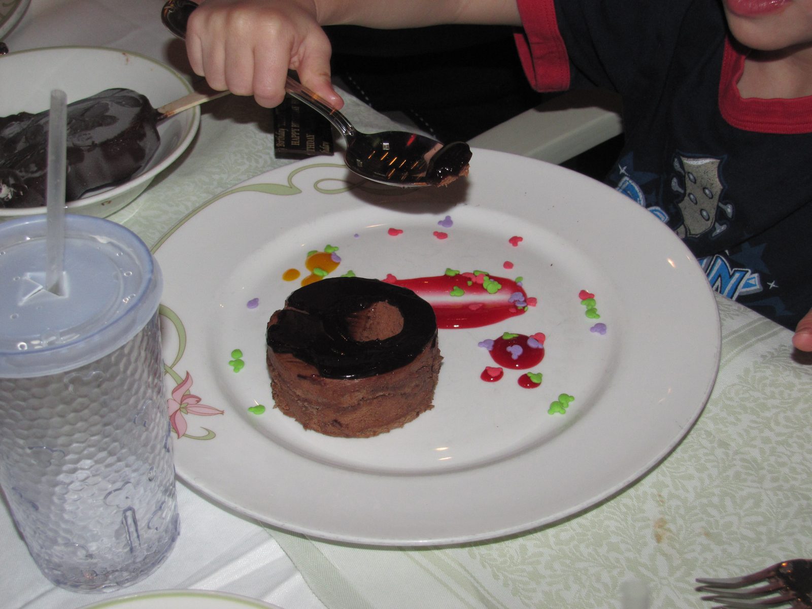 Chocolate cake at dinner on the Dream