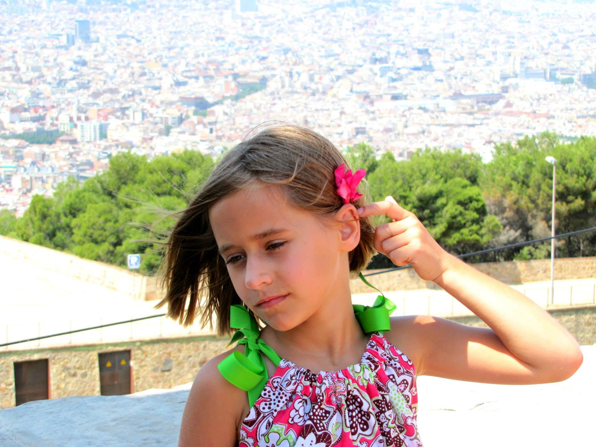 Lisa with a flower in her hair at Montjuic