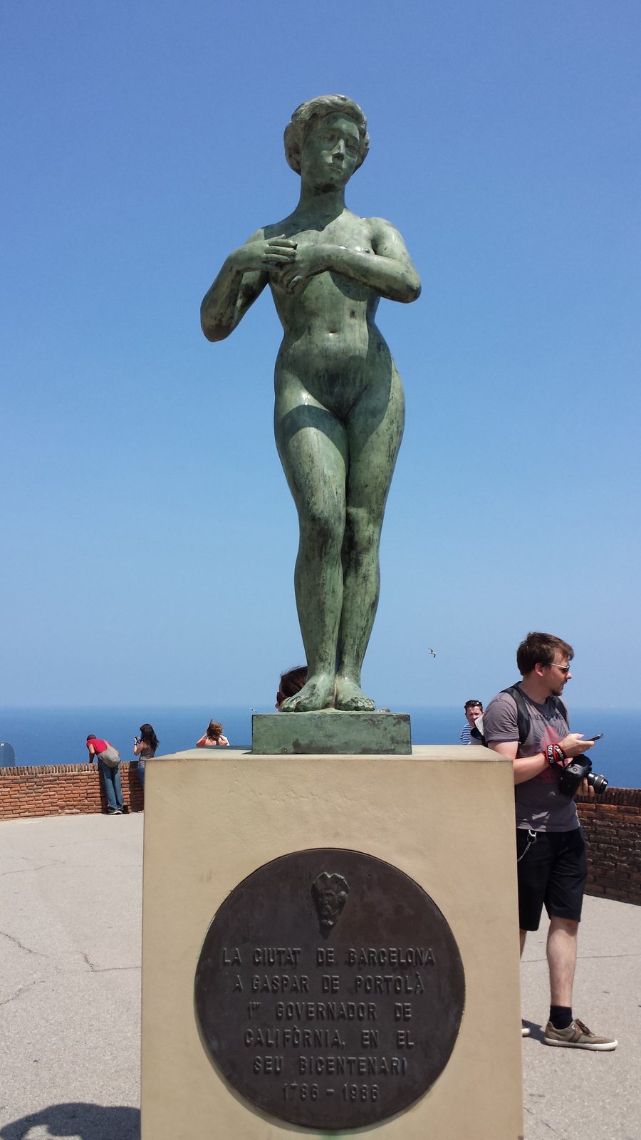A sculpture on the castle terrace