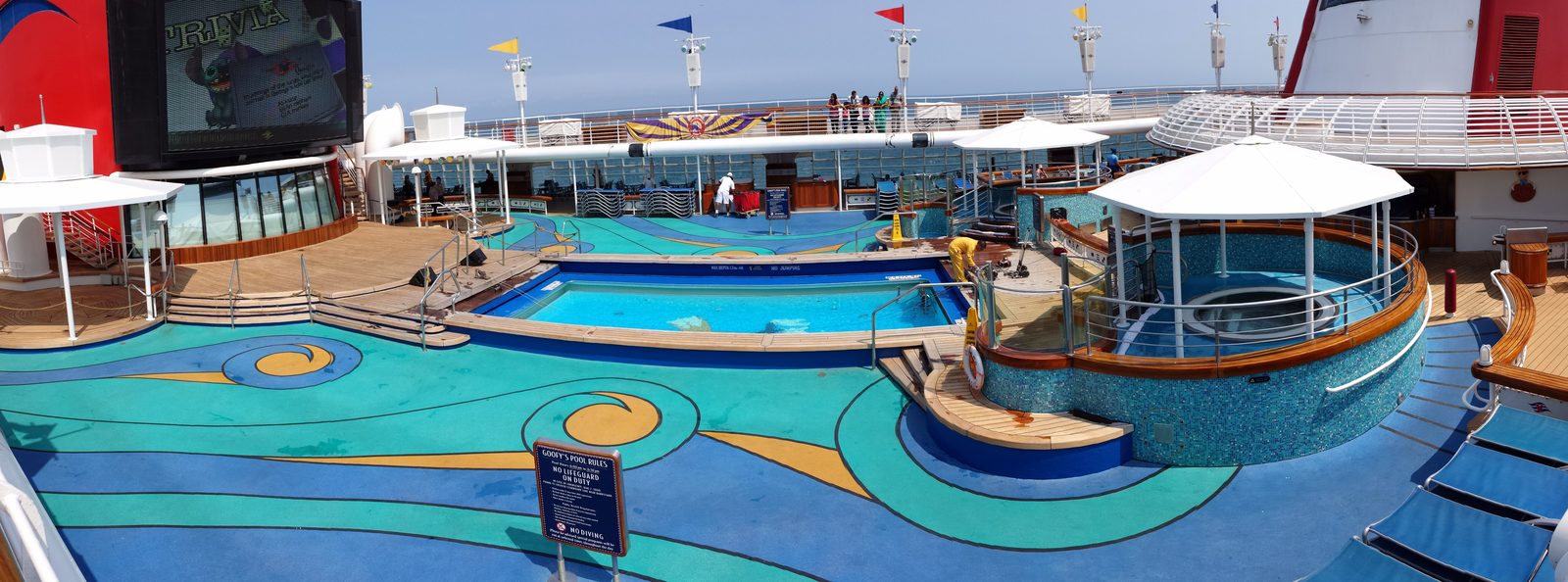 The Goofy pool area on deck