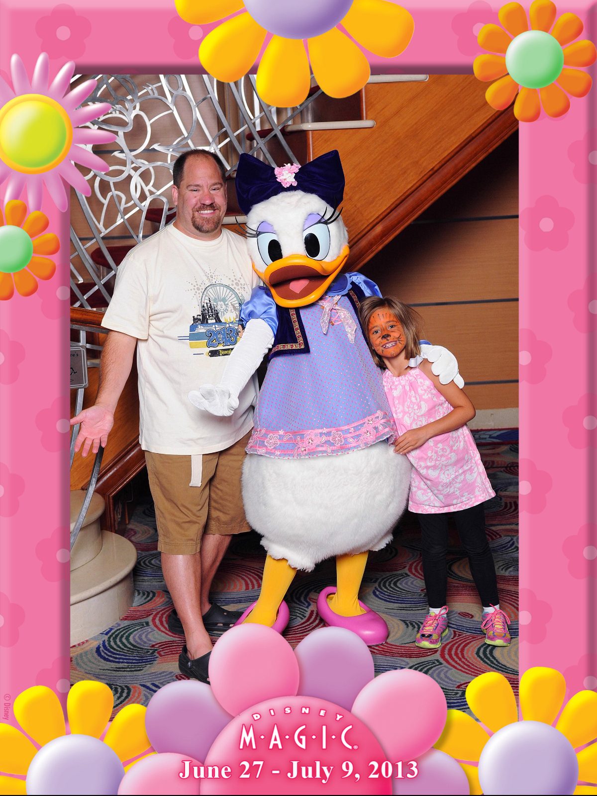 Lisa meets Daisy on the stairs