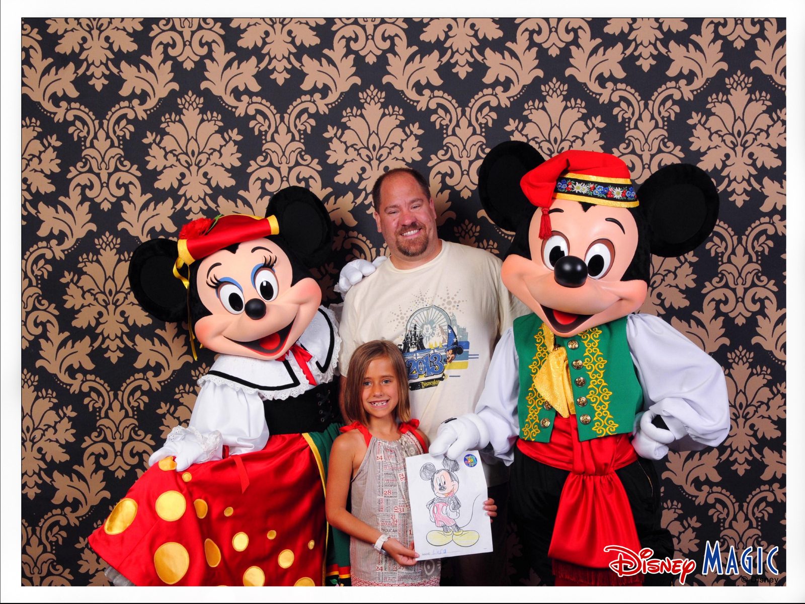Lisa meets Mickey and Minnie