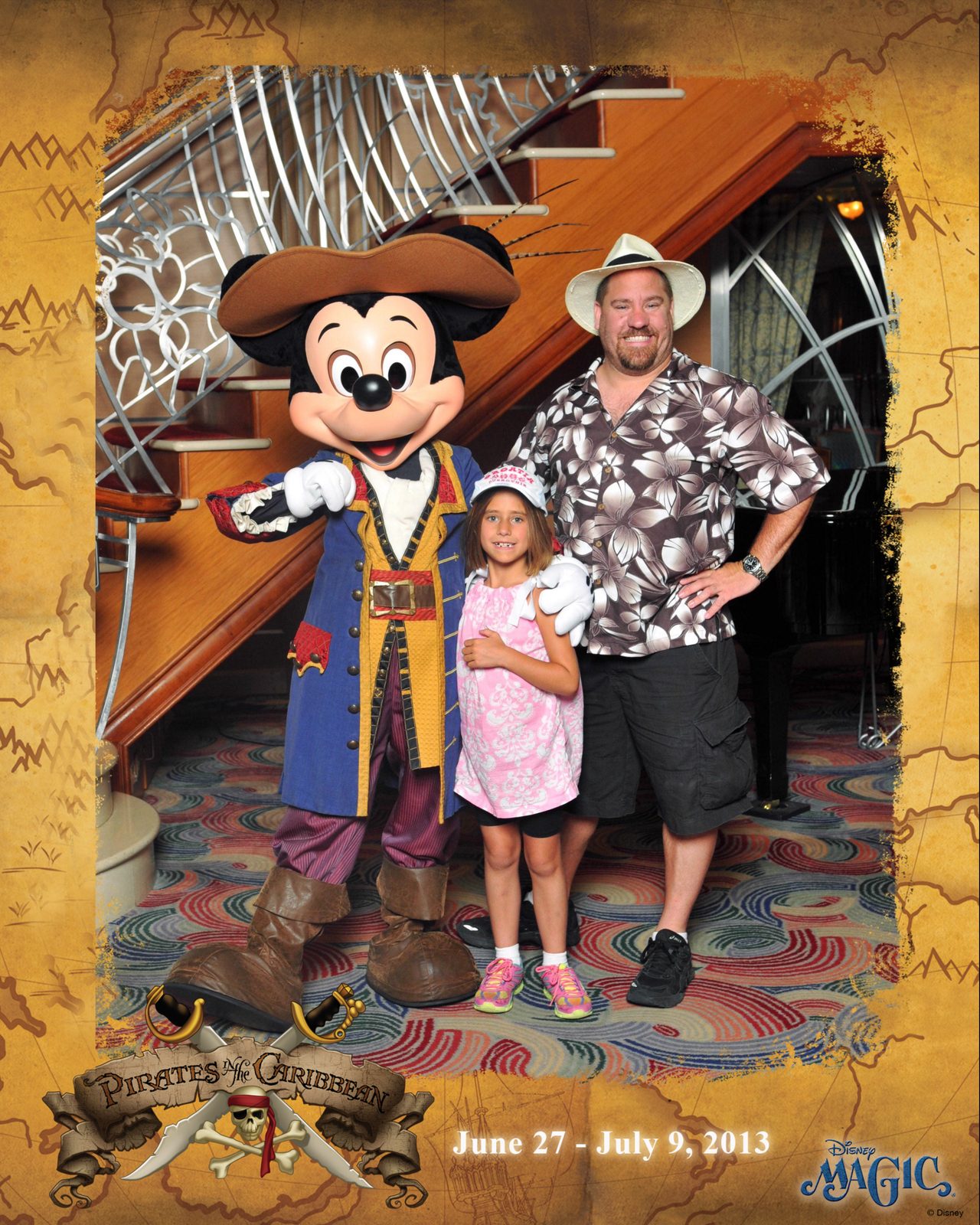 Lisa meets pirate Minnie