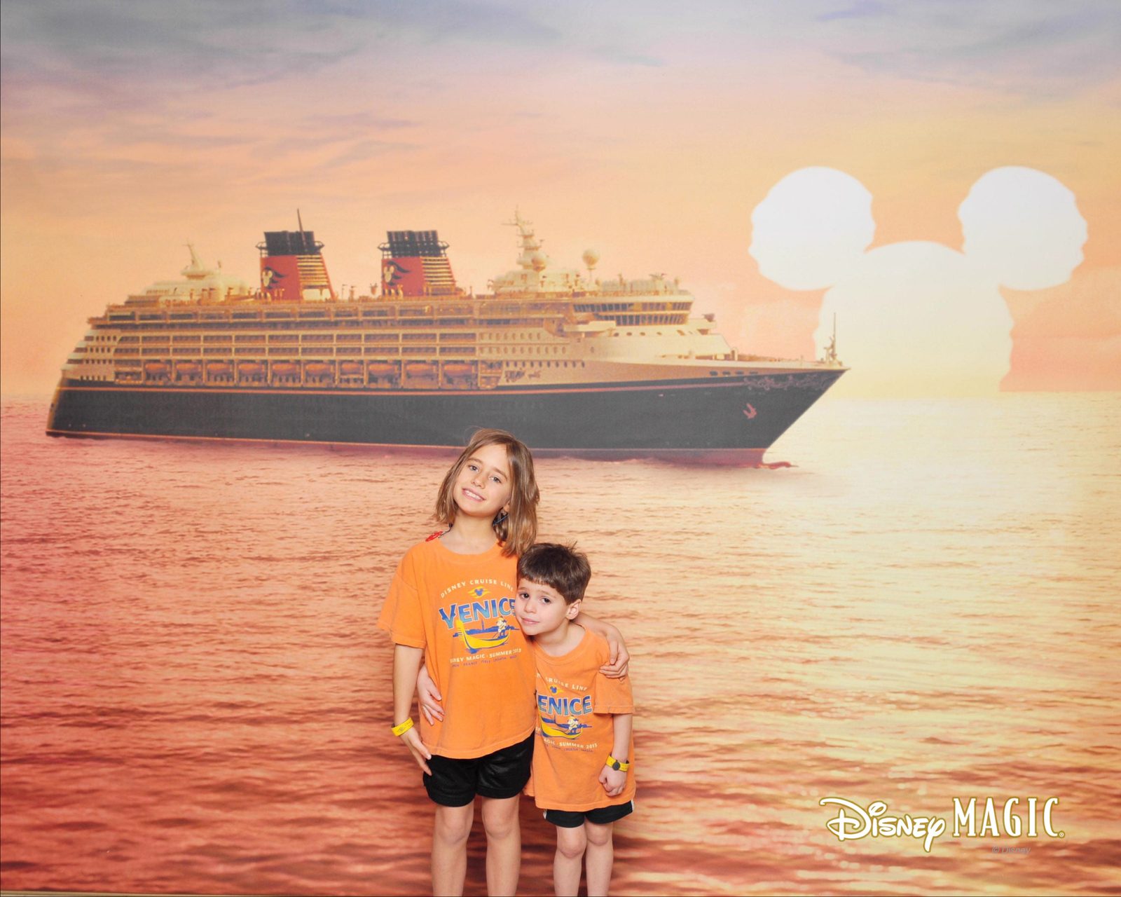 Lisa and Thomas in their matching orange shirts