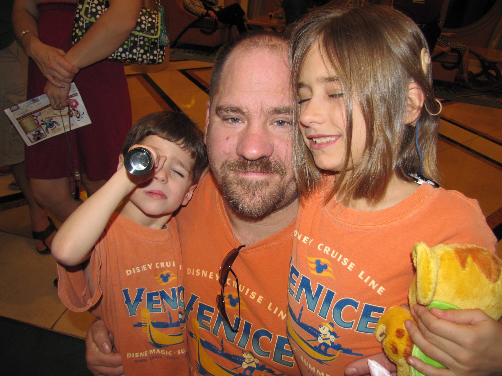 Thomas and Lisa leaned in for a photo before dinner