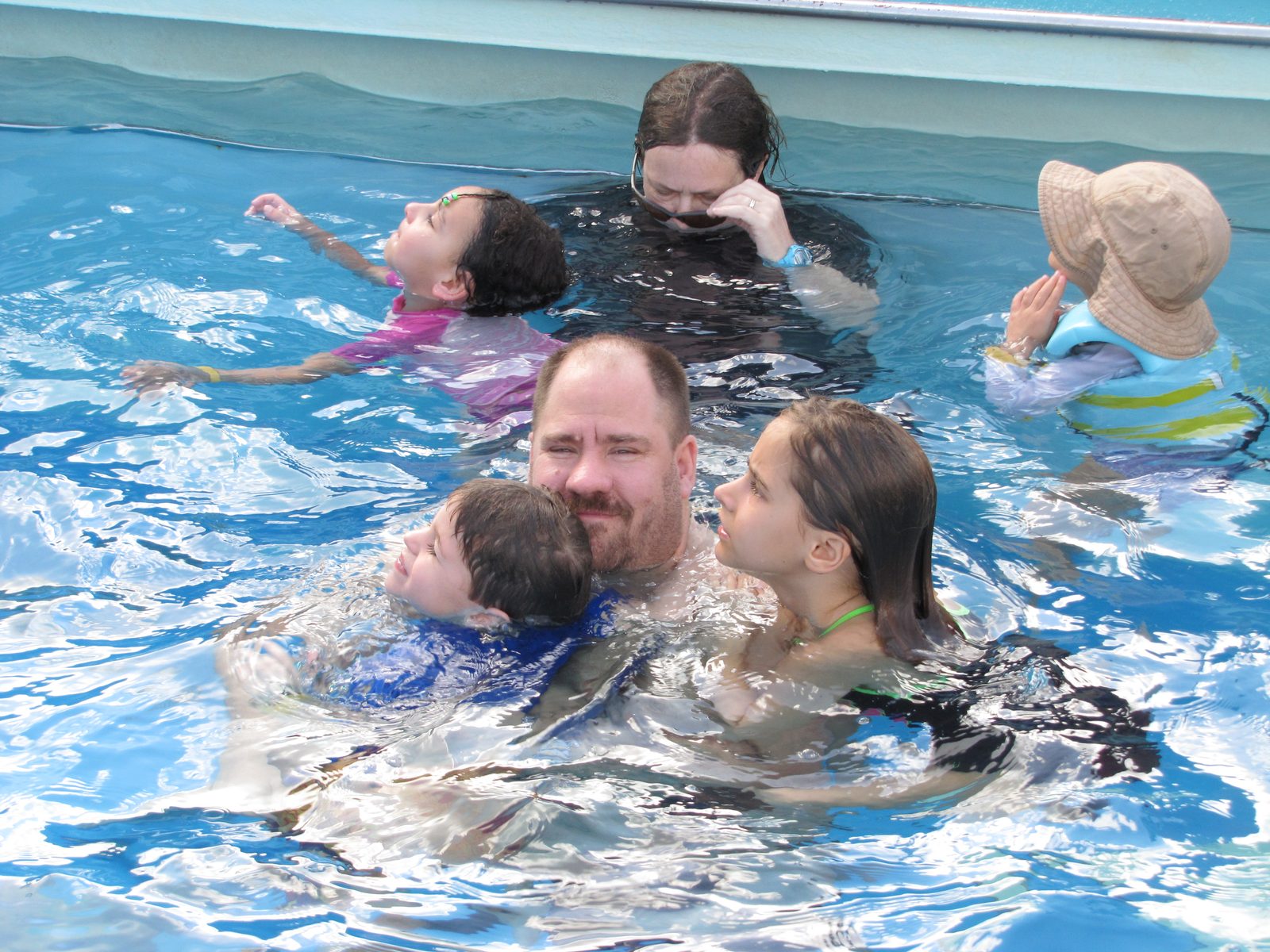 Swimming together with the kids in the ship's pool