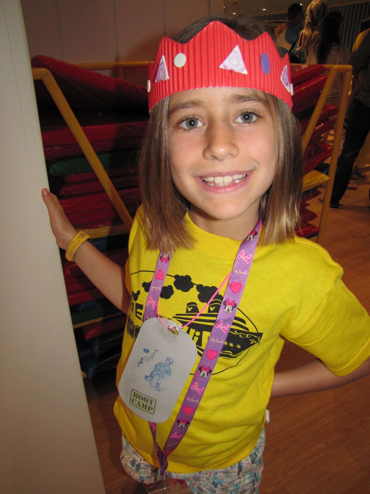 Lisa in her yellow show shirt and paper crown