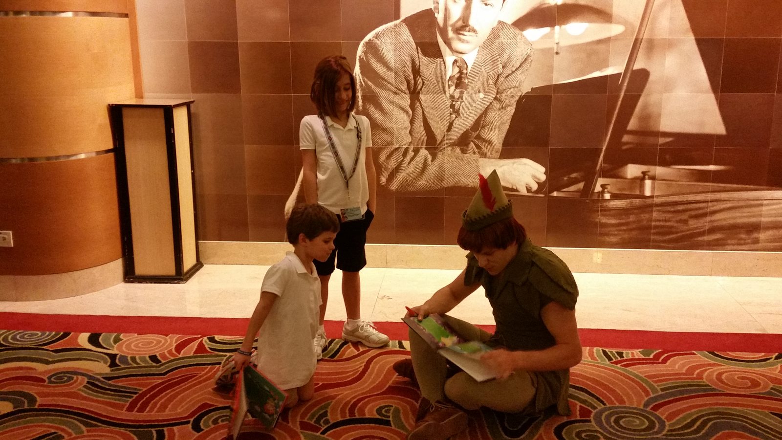 Thomas and Lisa get an autograph from Peter Pan