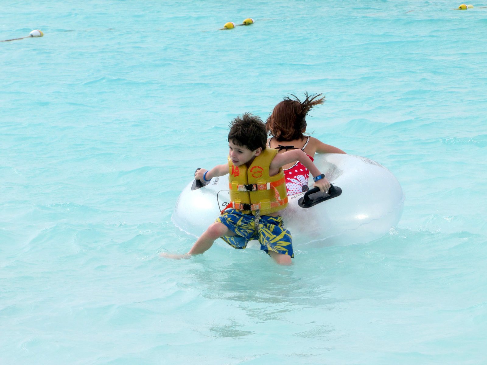 Thomas and Lisa share a float