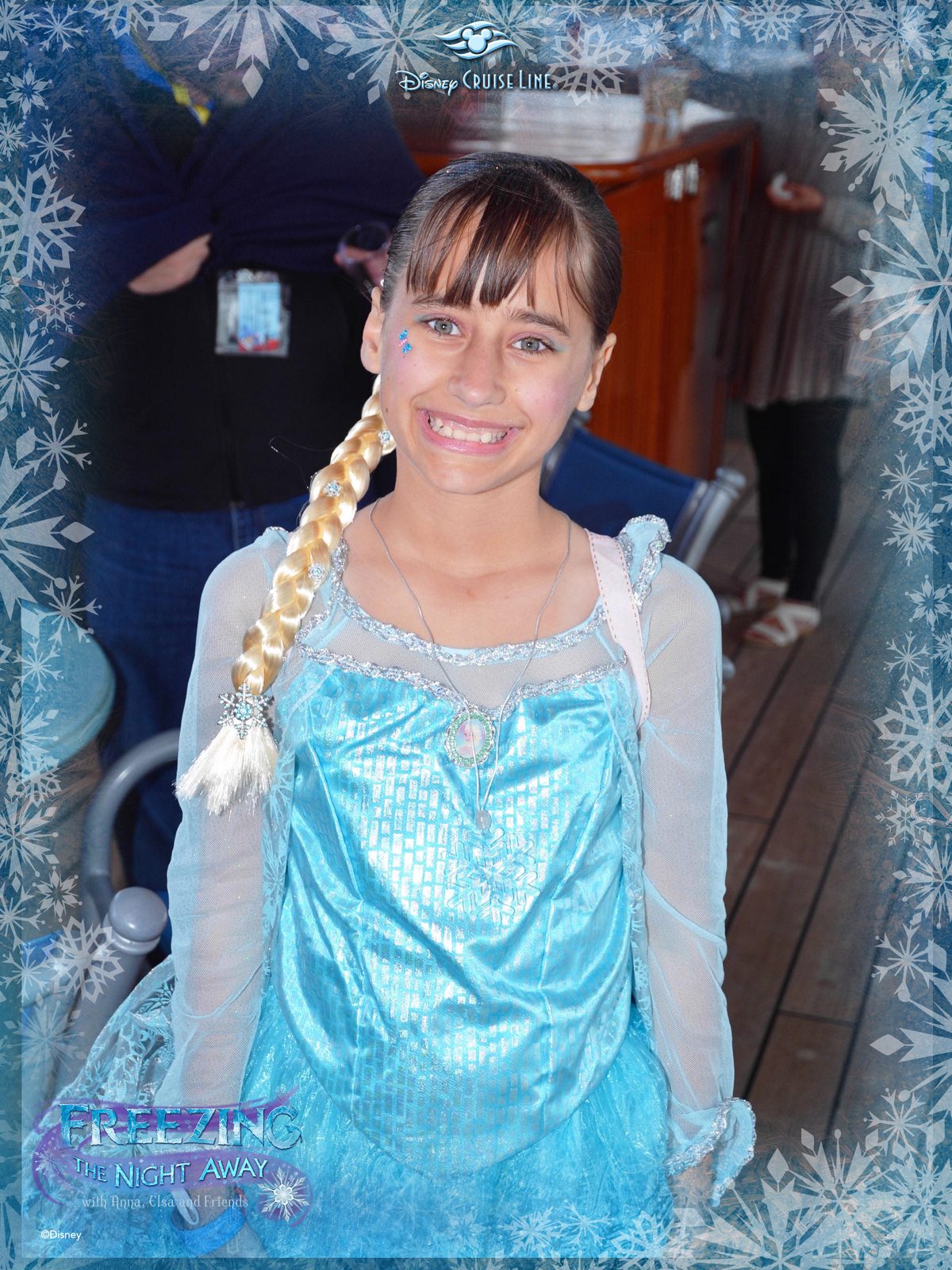 Lisa transformed into Elsa after the Bibbidi Bobbidi Boutique