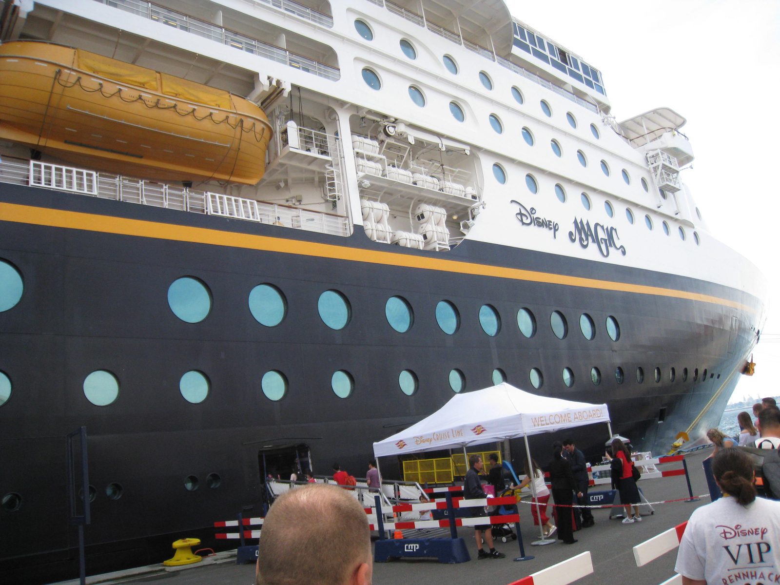 The Disney Magic waiting for us at the pier