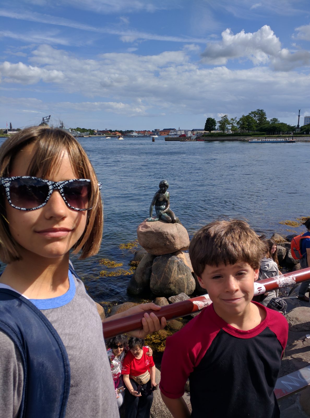Lisa and Thomas at the Little Mermaid in Copenhagen