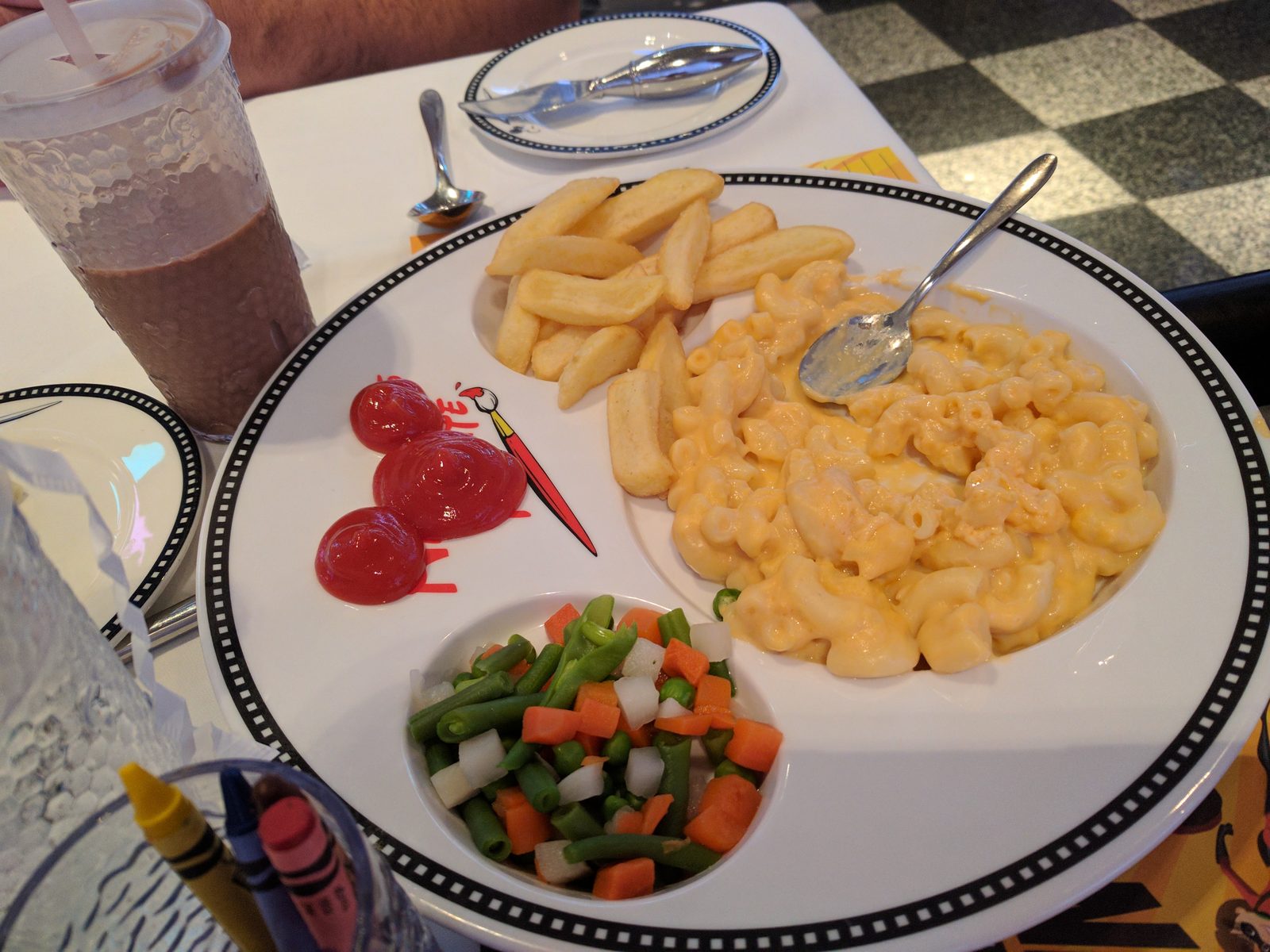 Mac and cheese at dinner on the Magic
