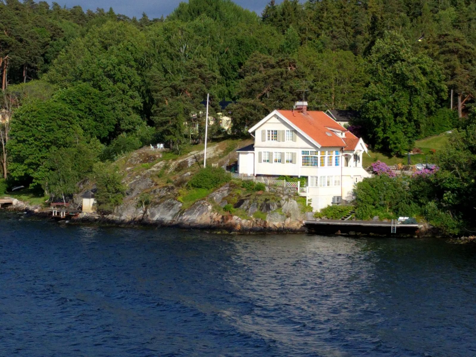 A house on an island leaving Stockholm