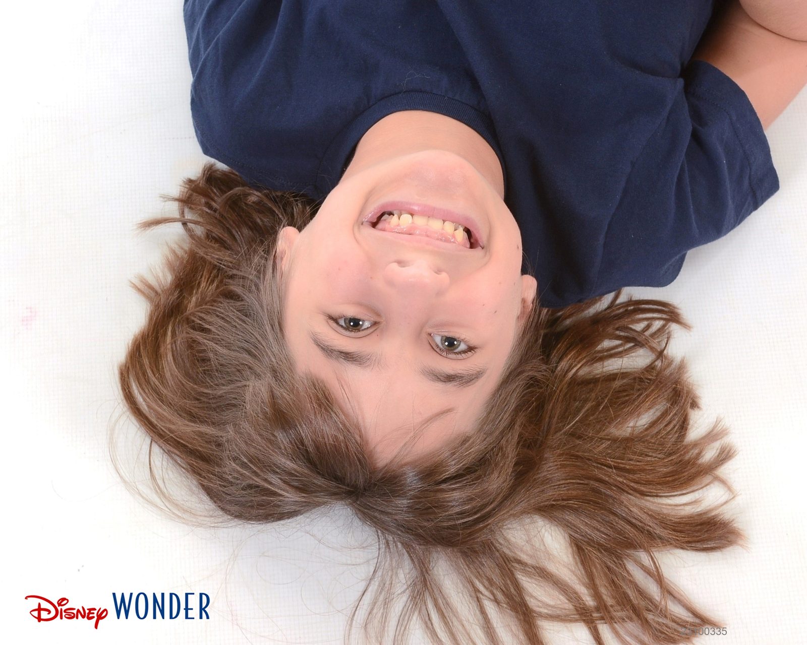 Lisa upside down in her portrait on the Wonder