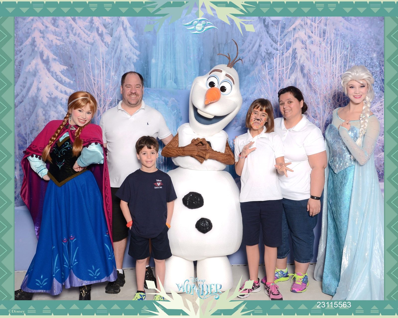 Anna, Michael, Thomas, Olaf, Lisa, Kathy and Elsa on the Wonder