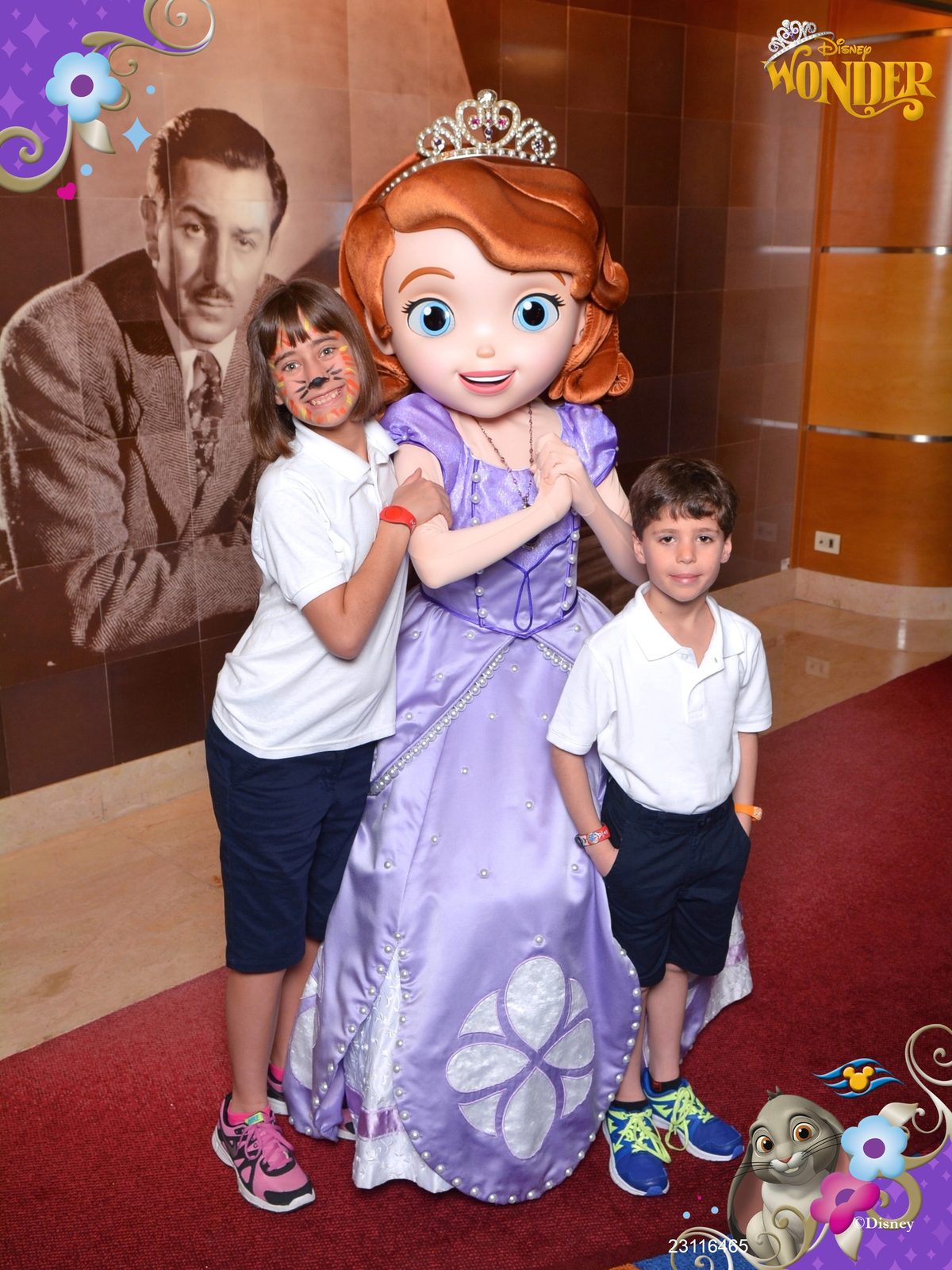 Lisa, Sofia the First and Thomas on the Wonder