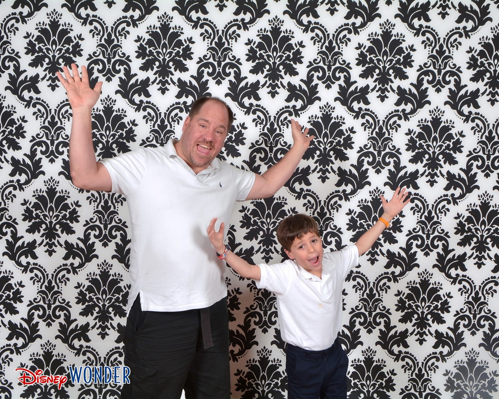 Thomas and Michael, arms up for the Wonder photographer