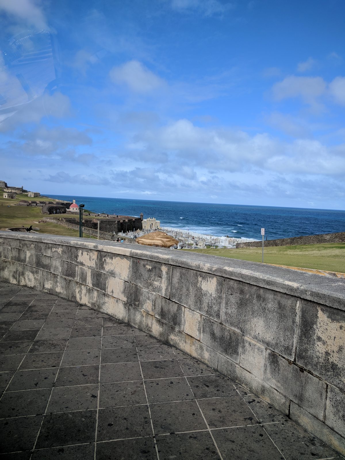 The wall at Castillo San Cristobal over the sea