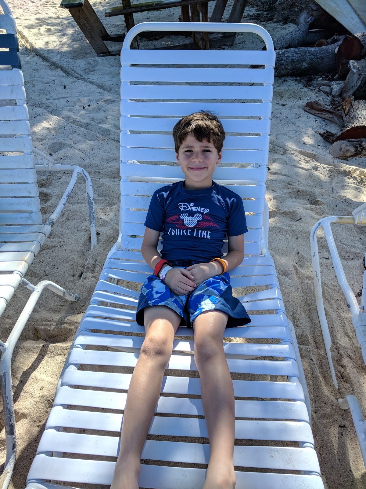 Thomas on a lounge chair at Magens Bay