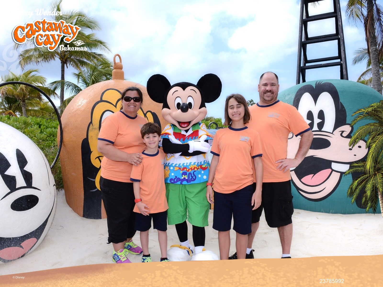 Kathy, Thomas, Mickey in his Castaway Cay outfit, Lisa and Michael