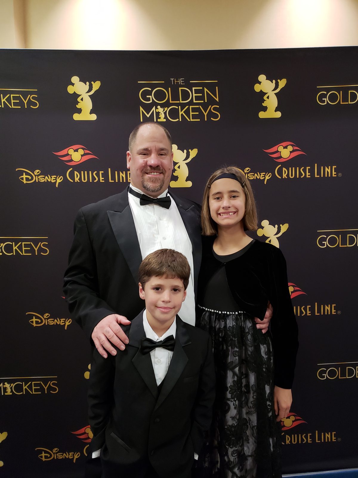 Thomas, Lisa and me dressed up before The Golden Mickeys