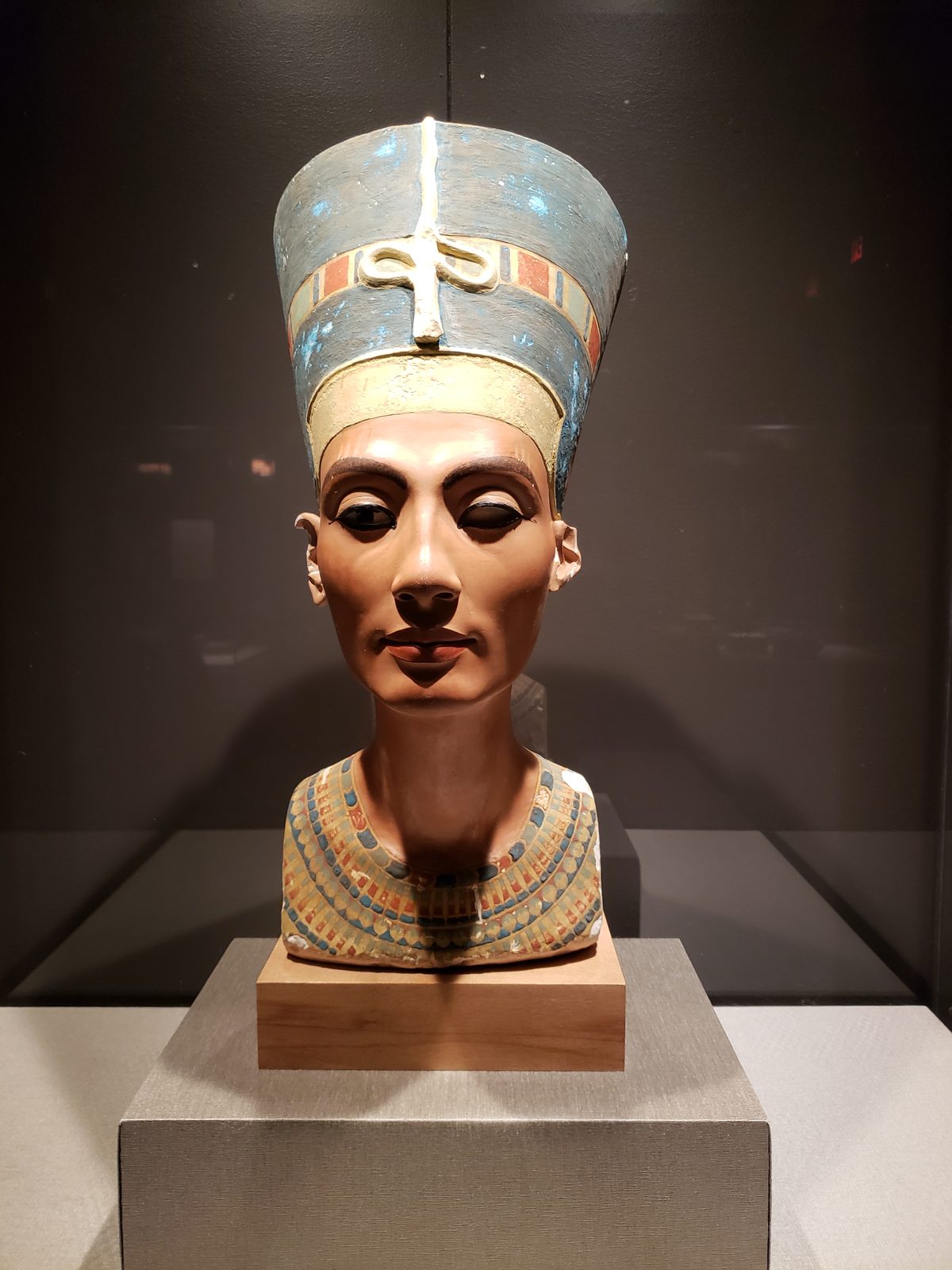 The Nefertiti bust at the Houston museum