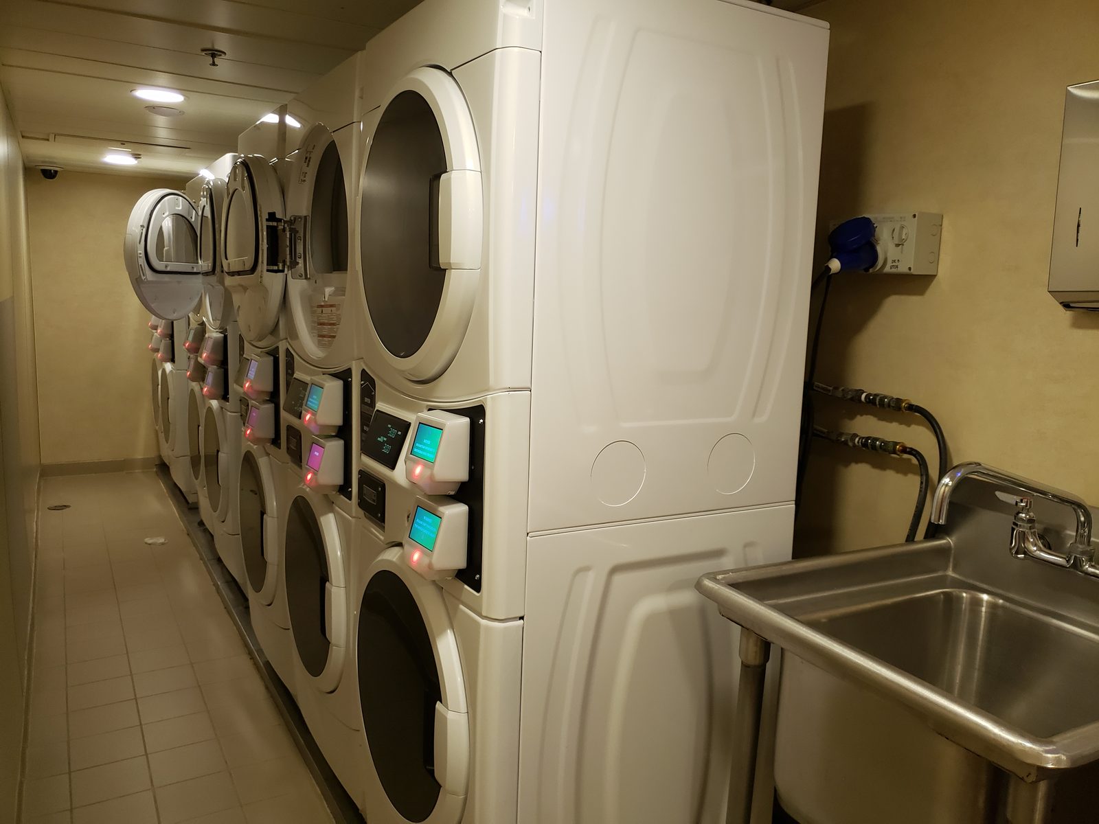 The Deck 7 launderette, doing a load of laundry