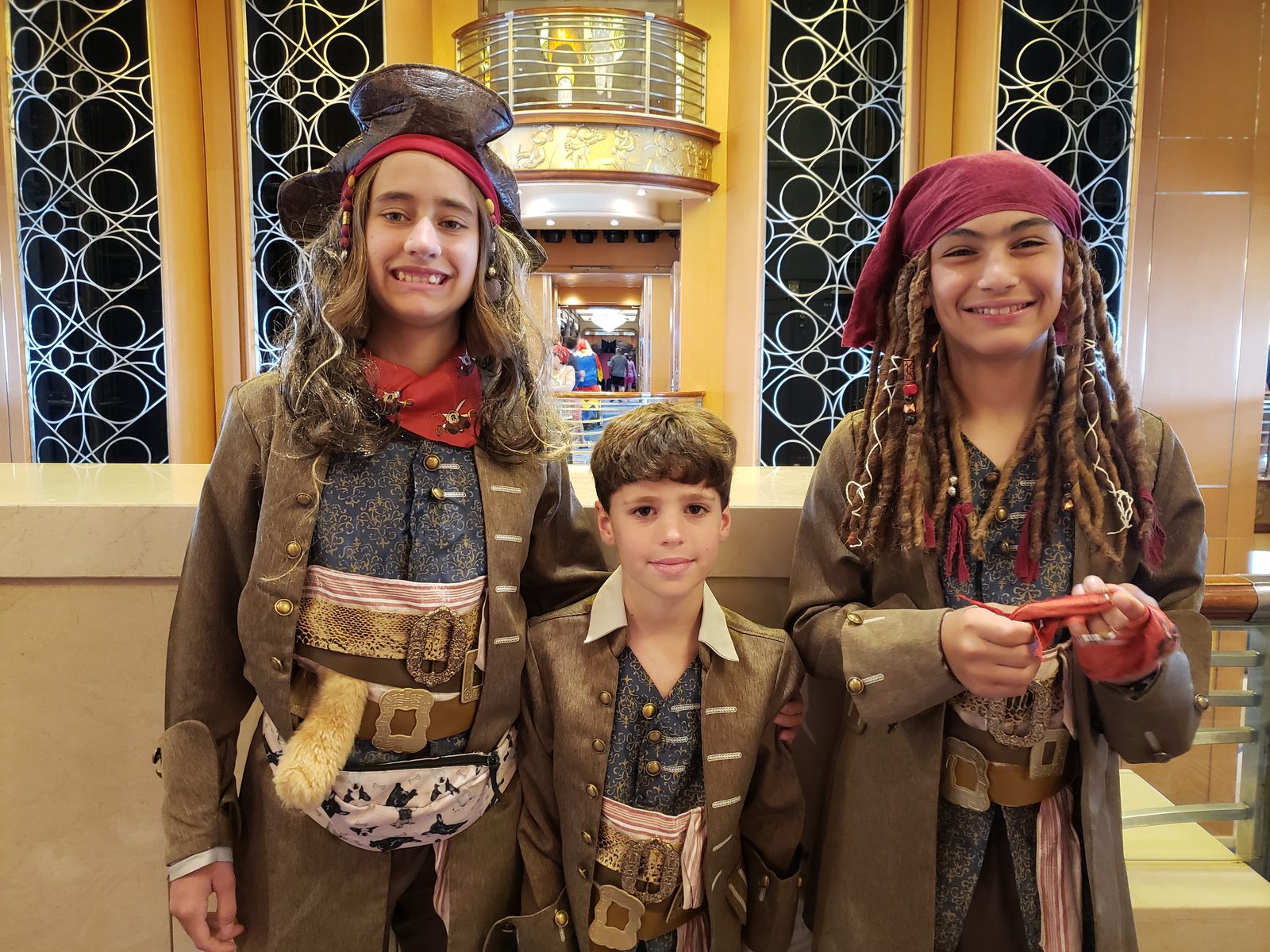 Lisa and Thomas dressed as pirates for the day