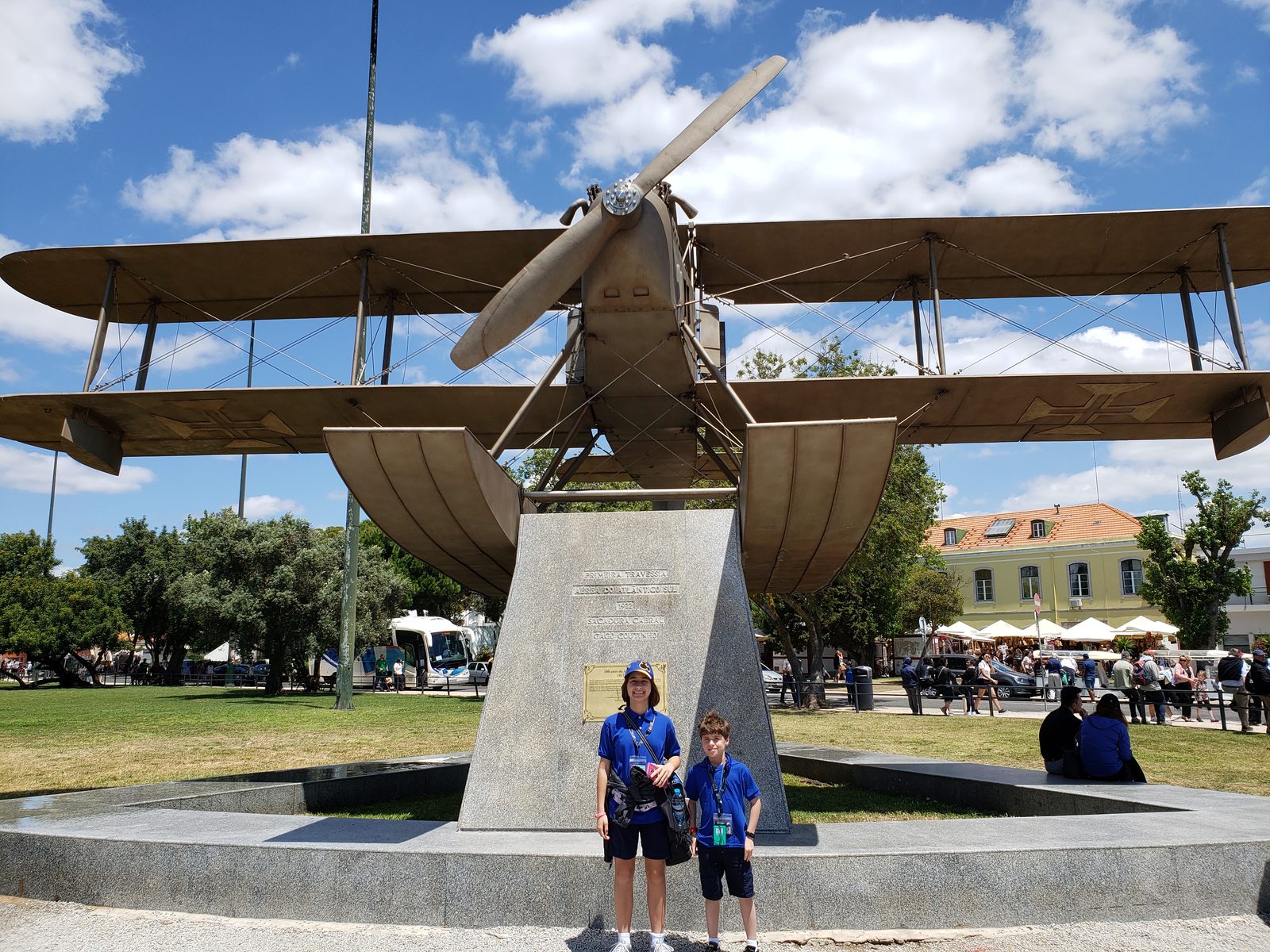 Lisa and Thomas at the seaplane monument in Belém