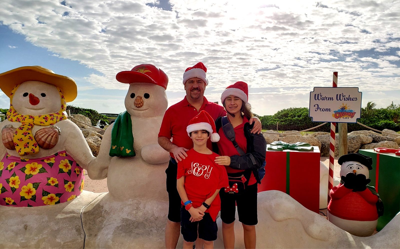 Lisa, Thomas and me with the Christmas snowmen