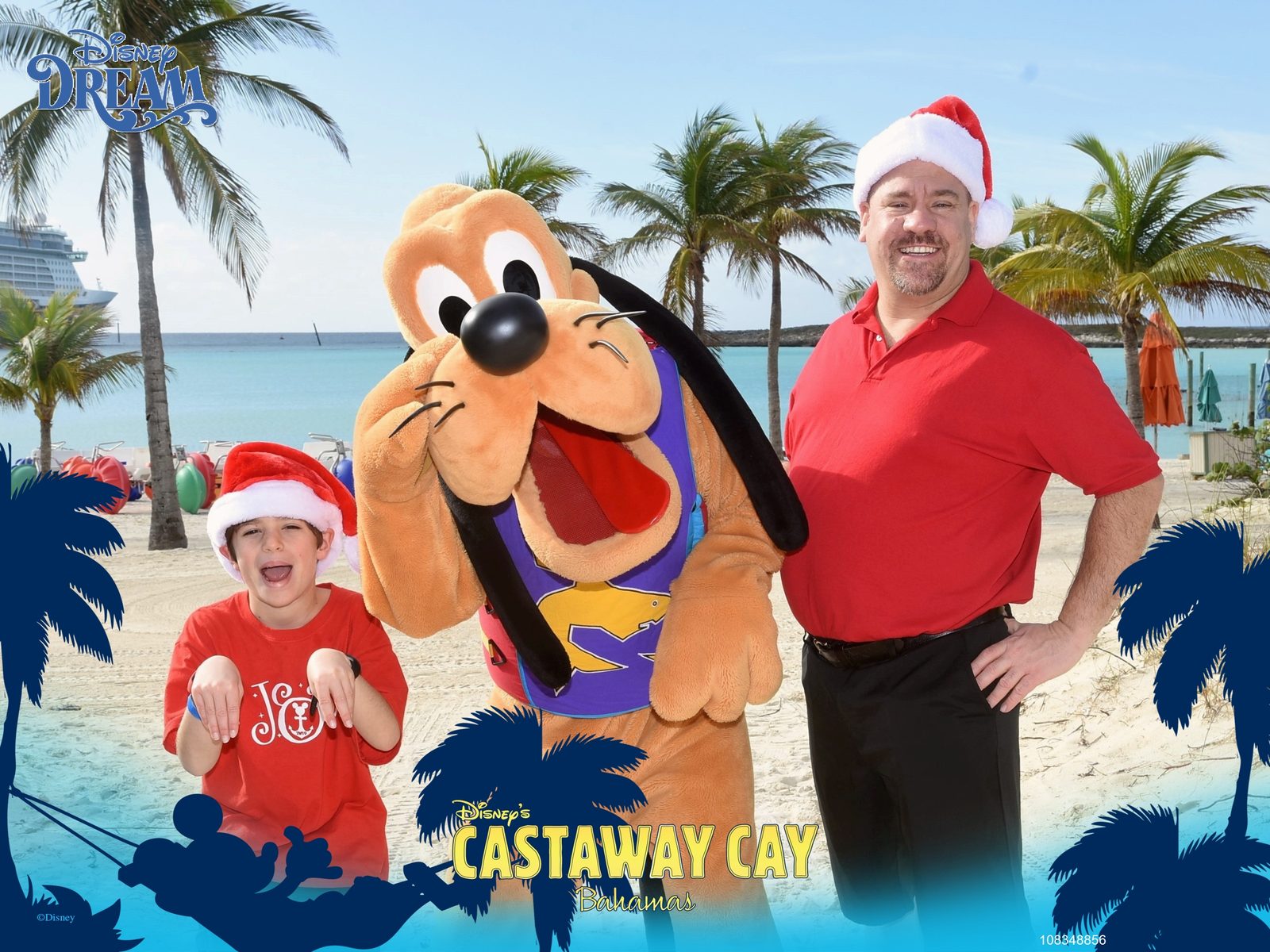 Thomas and me meet Pluto on the beach