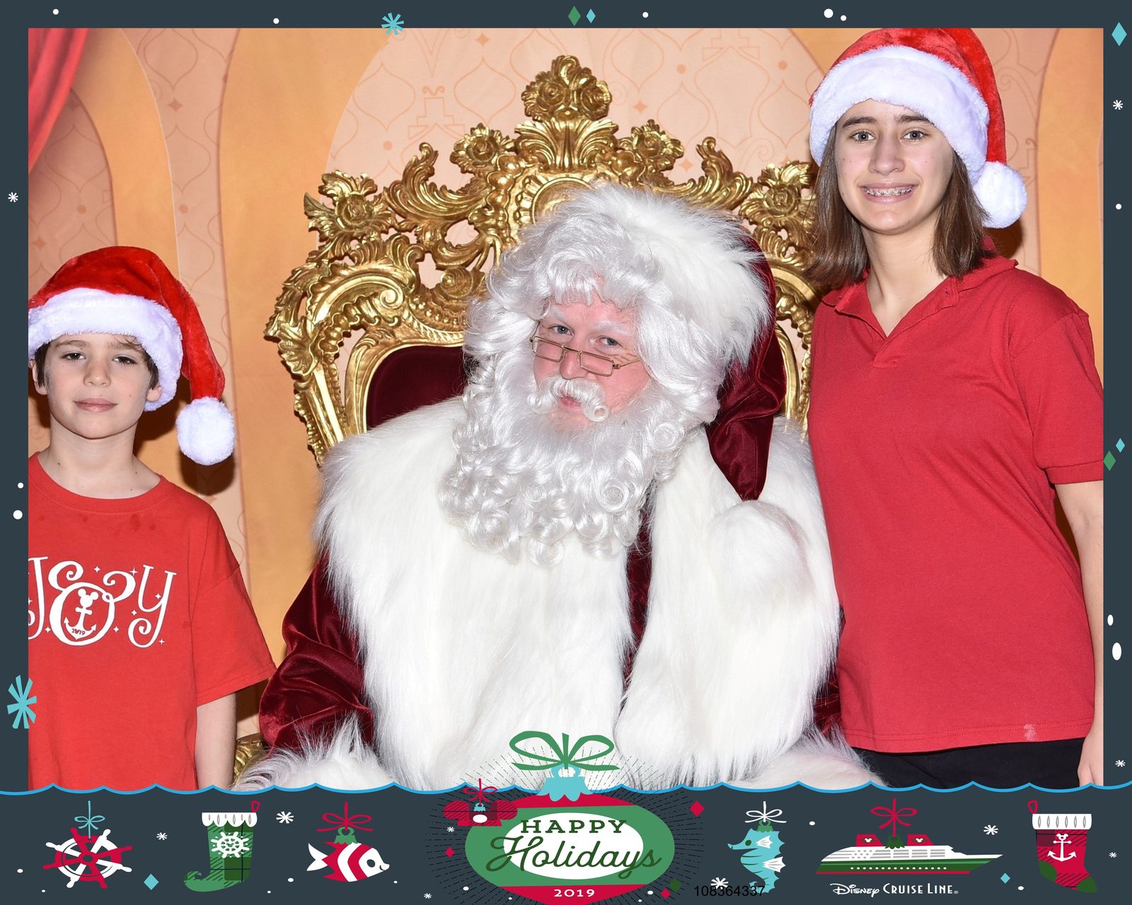 Thomas, Santa Claus & Lisa for a Very Merrytime holiday photo