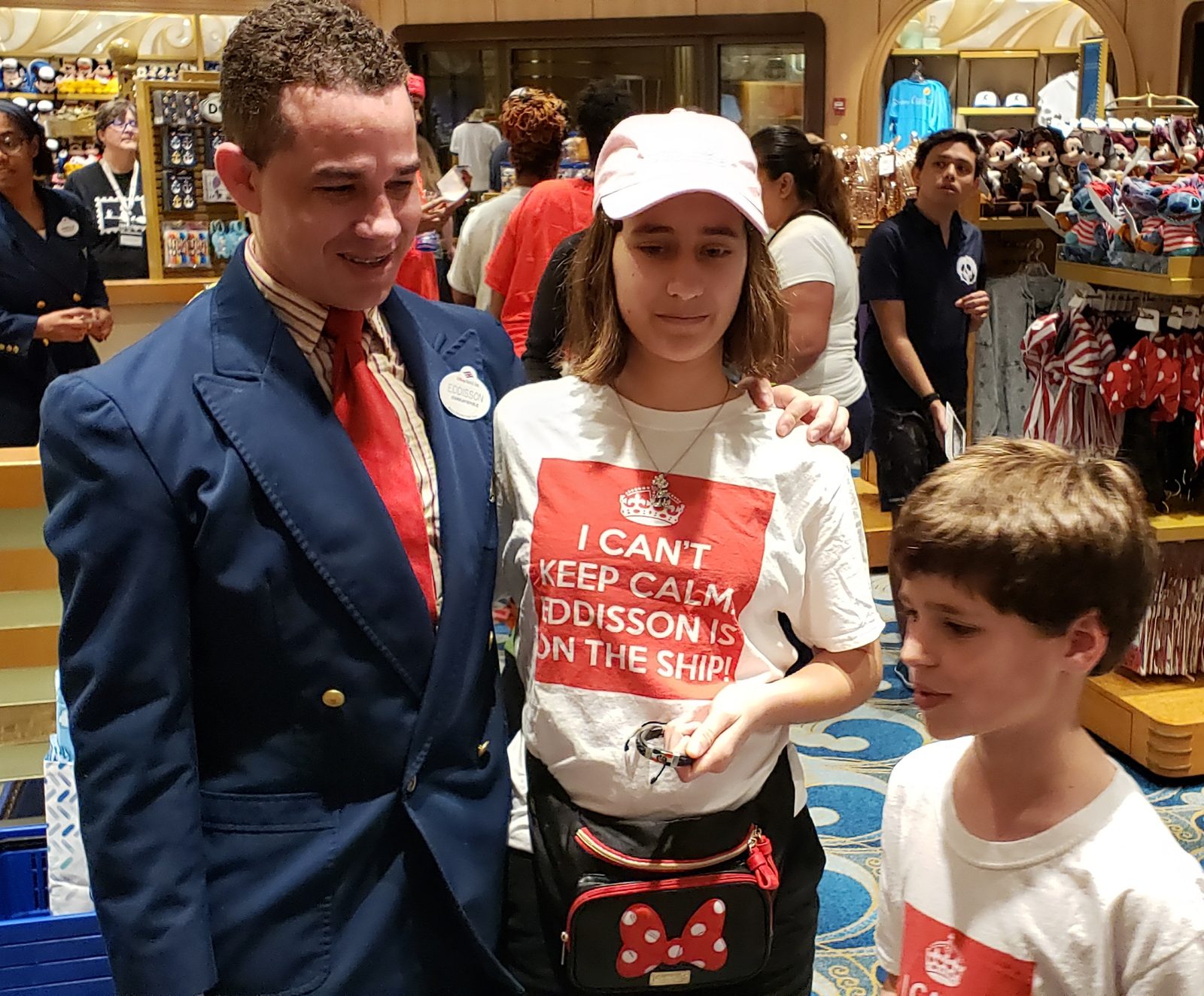 Lisa and Thomas with Eddisson in the shops