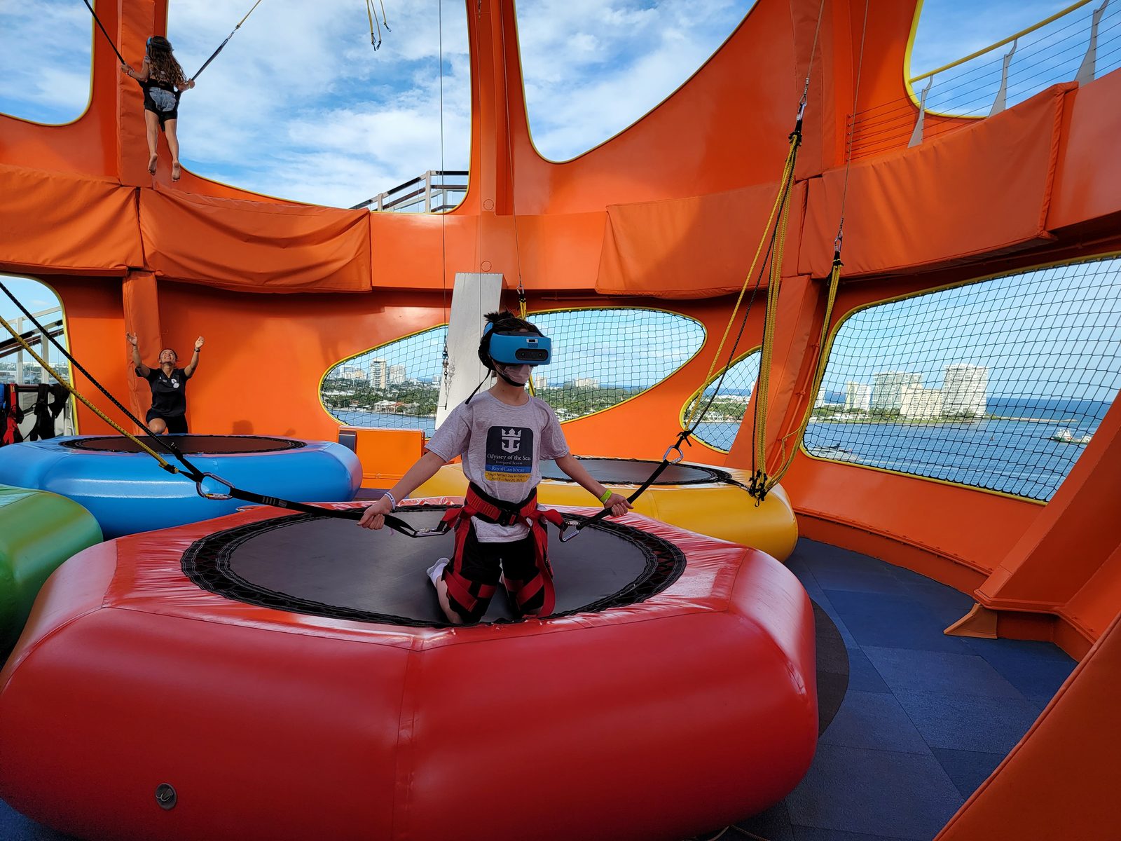 Thomas bouncing on the SkyPad