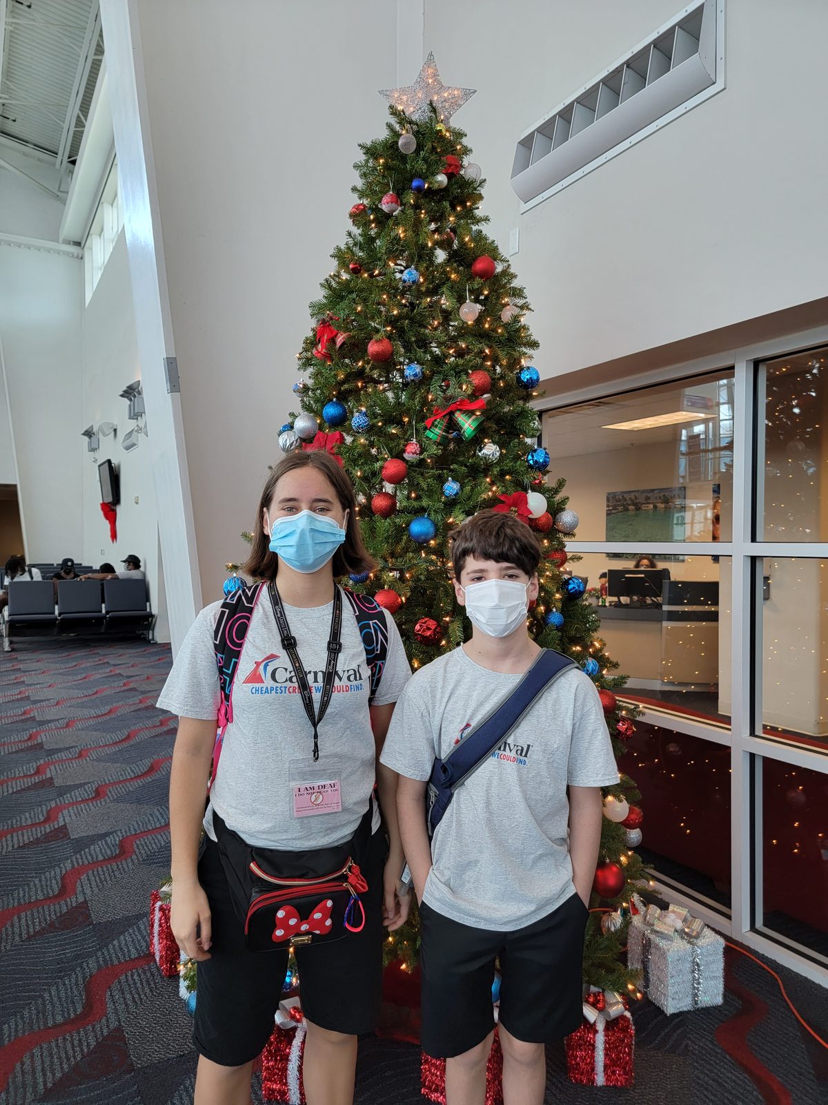 Lisa and Thomas by the terminal tree