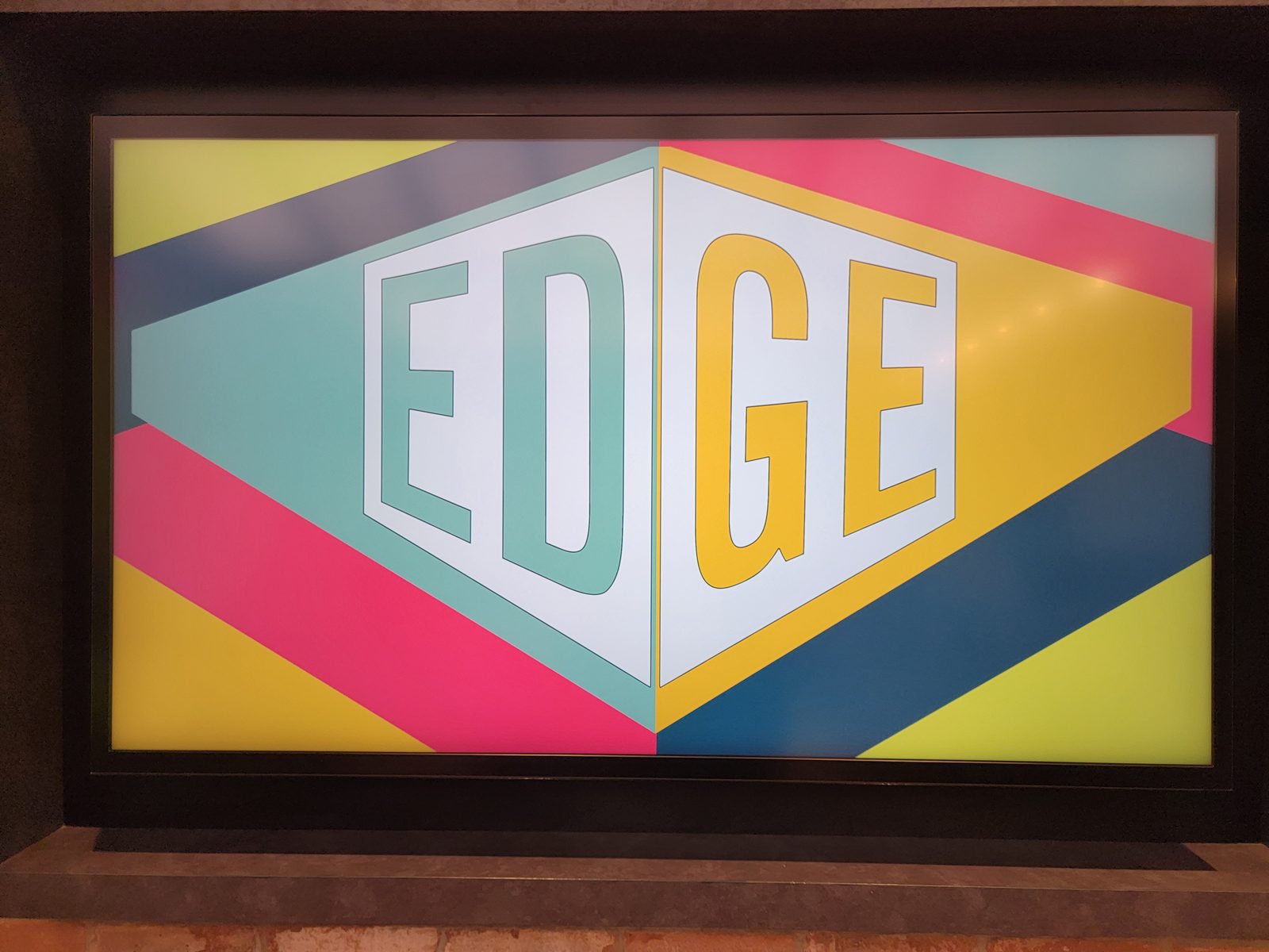 The Edge sign, the tween club on the Wish