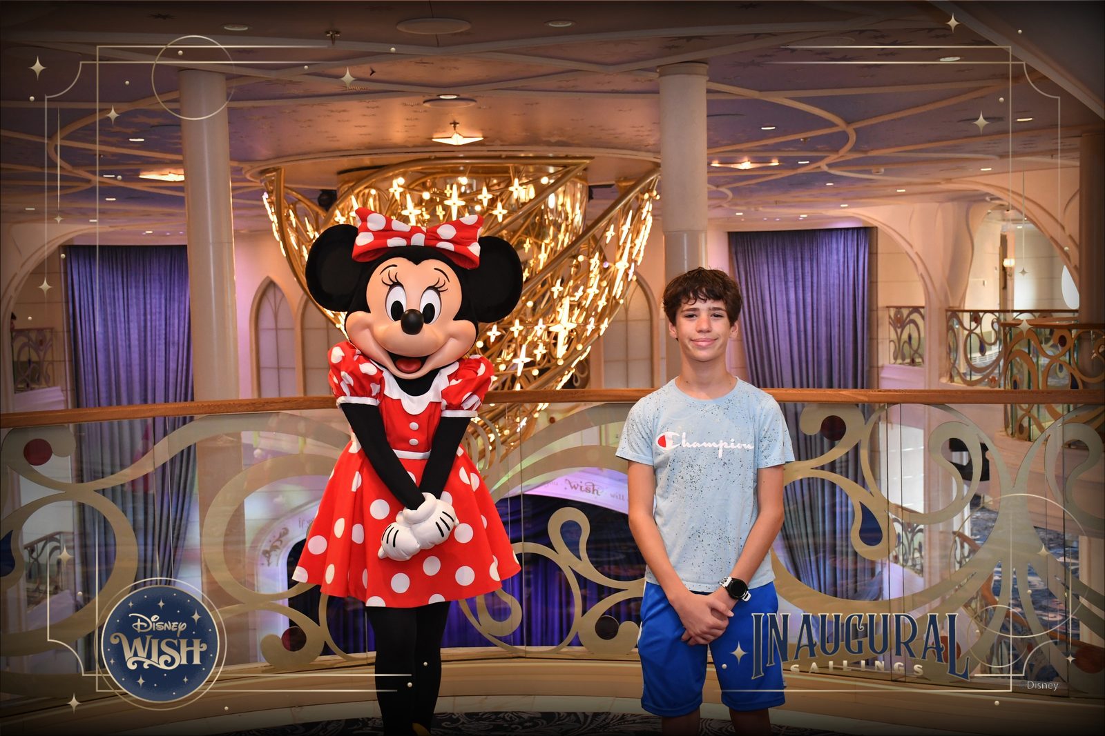 Thomas meets Minnie by the Grand Staircase