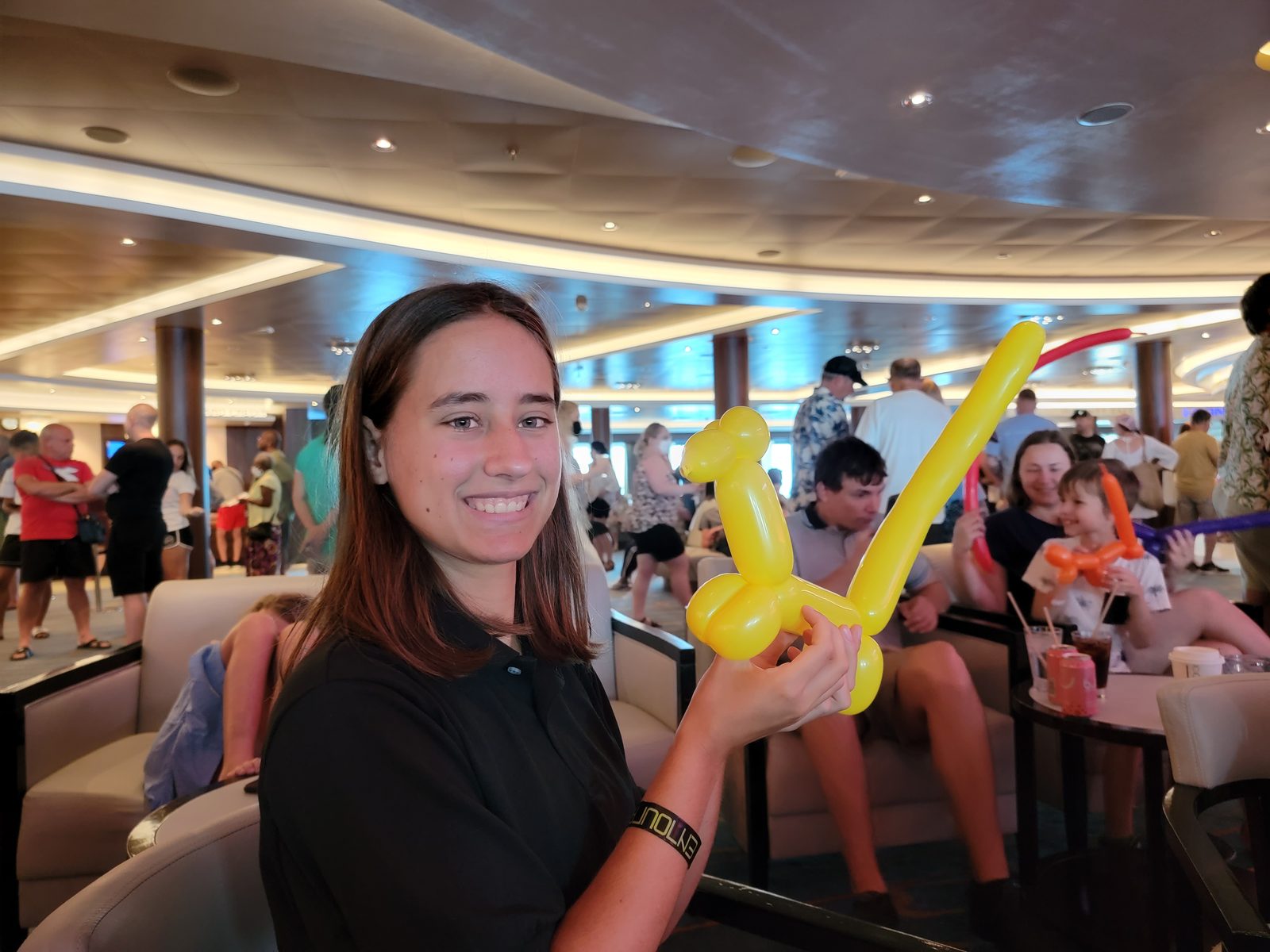 Lisa with her balloon dog