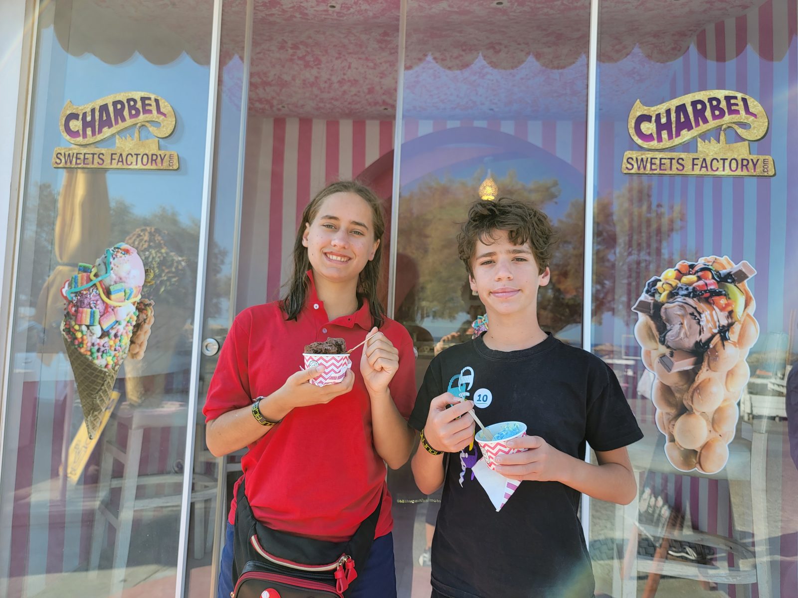 Thomas and Lisa with ice cream