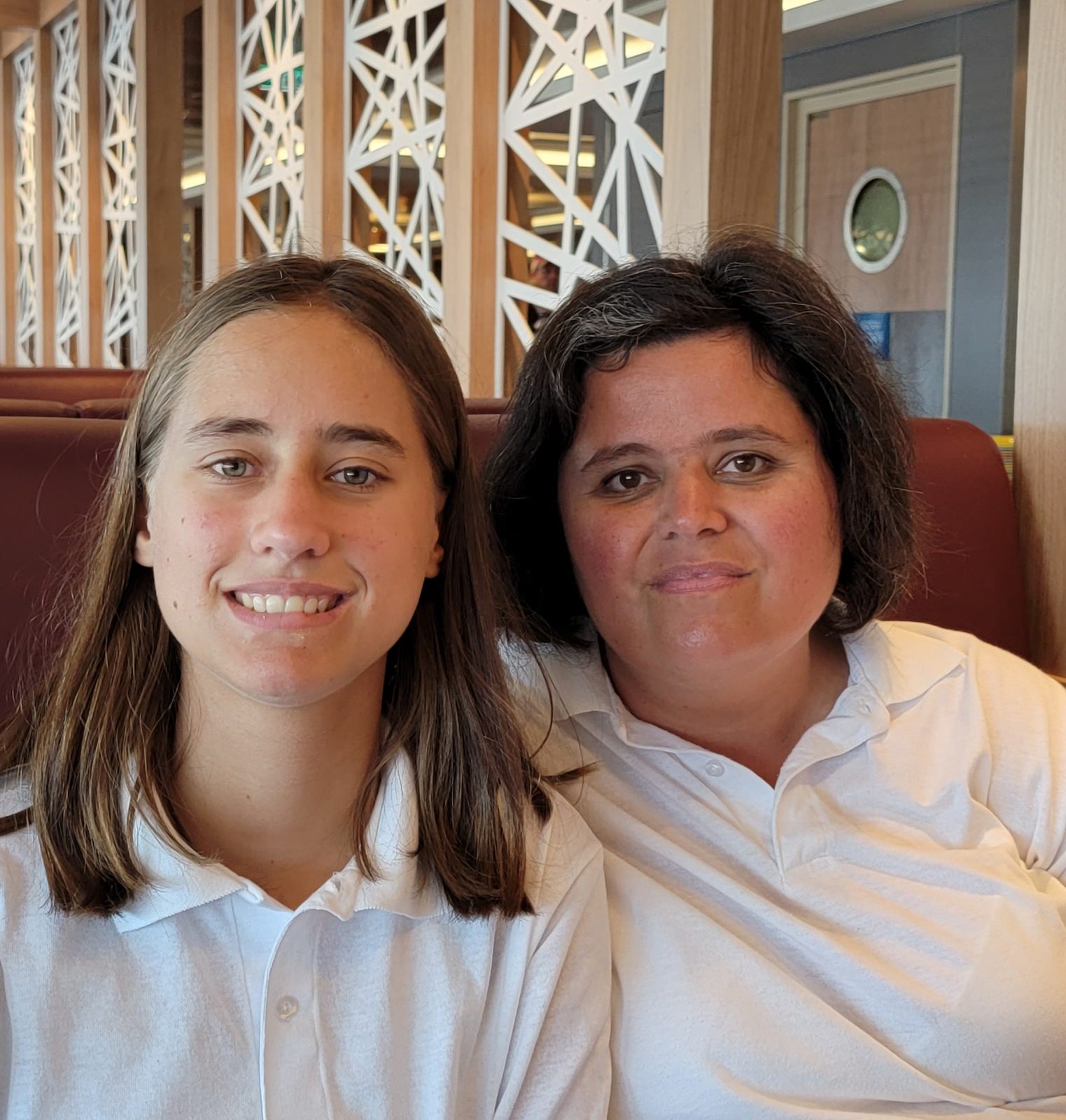 Lisa and Kathy at lunch onboard