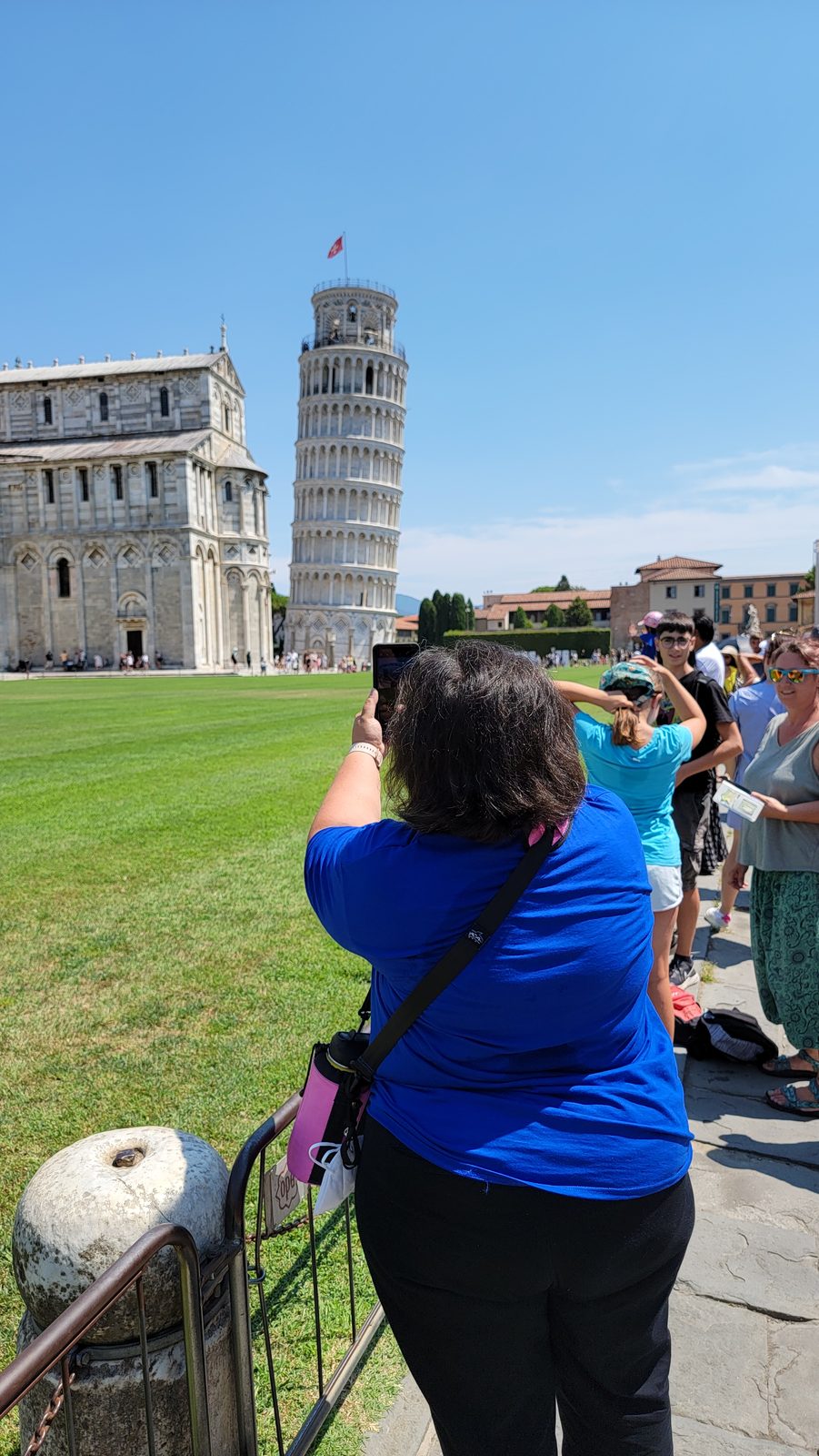 Lining up a photo of the Leaning Tower